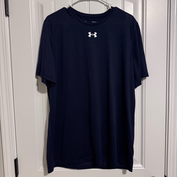 Under Armour Other - Under Armour Men’s Medium Dark Blue Short Sleeve HeatGear T-Shirt